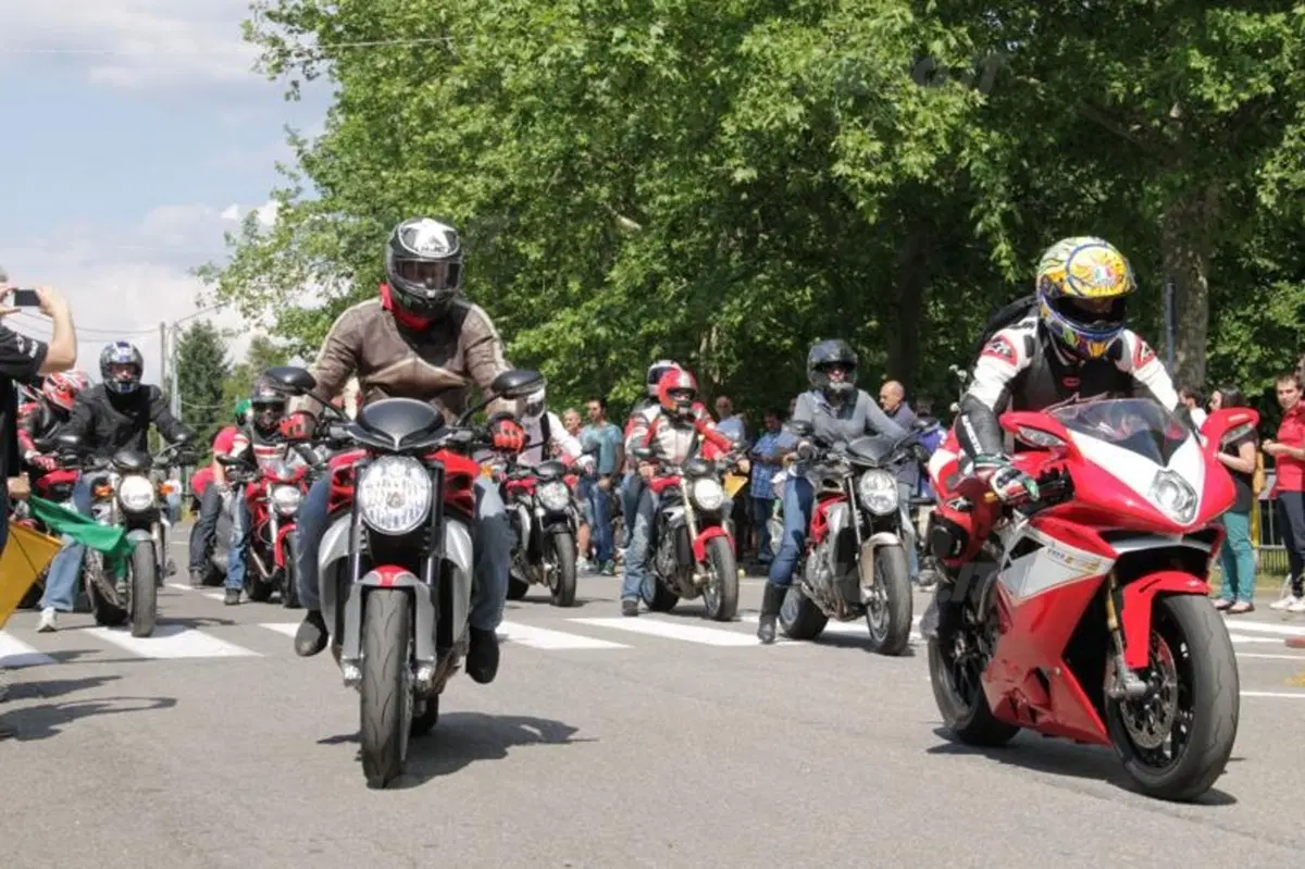 MV Agusta: il raduno annuale finalmente a Schiranna (45)