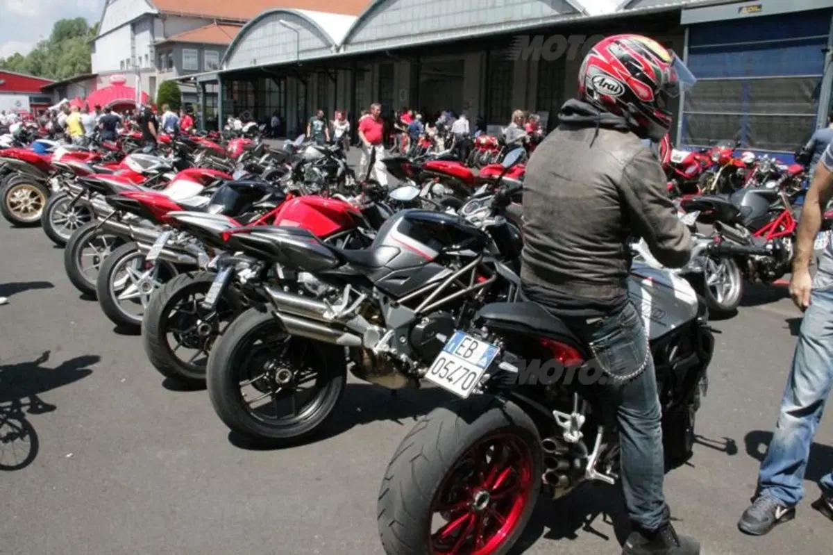 MV Agusta: il raduno annuale finalmente a Schiranna (49)