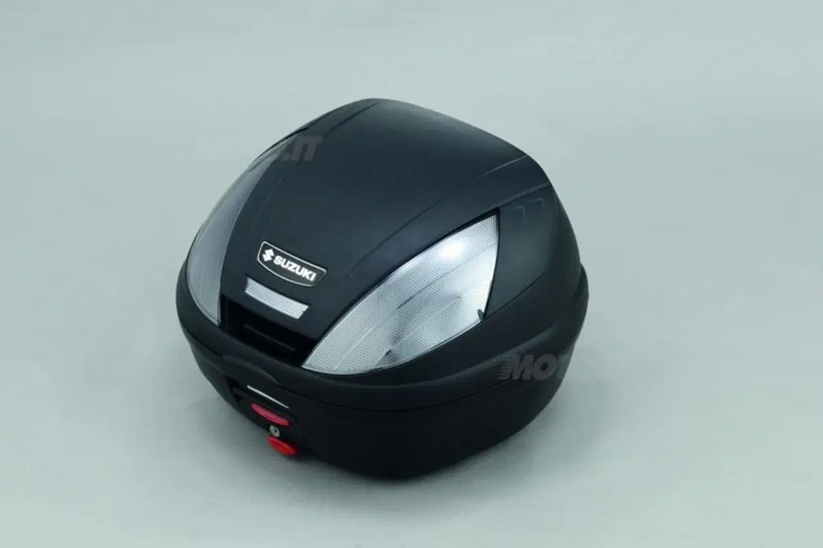 Suzuki: gamma accessori Burgman 125 e 200 ABS (5)