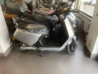 Yadea G5S (2022 - 26) nuova