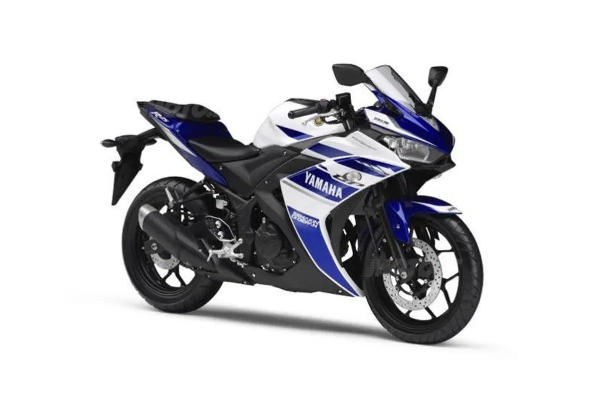 Yamaha YZF-R25 per il mercato asiatico. Per ora