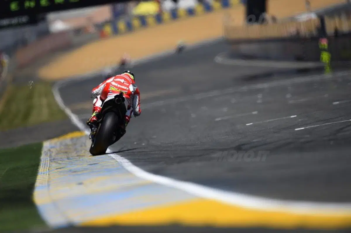 Le foto più spettacolari del GP di Francia (12)
