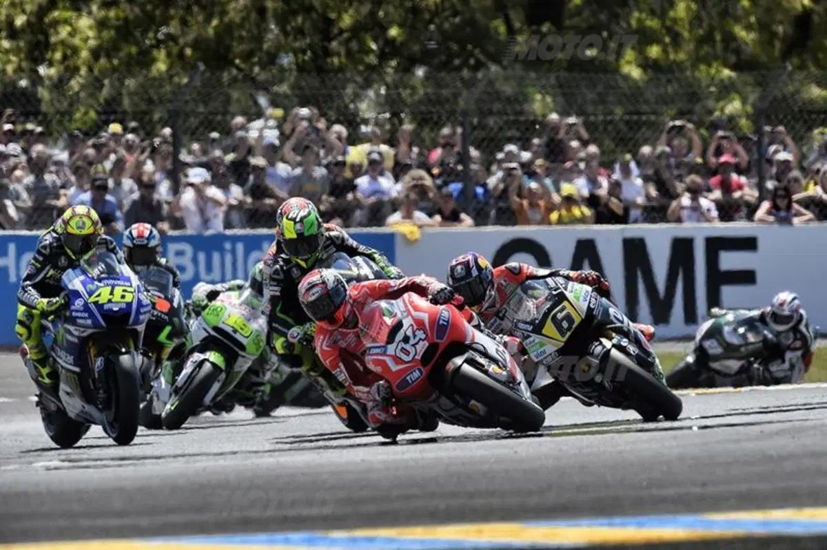 Le foto più spettacolari del GP di Francia (35)