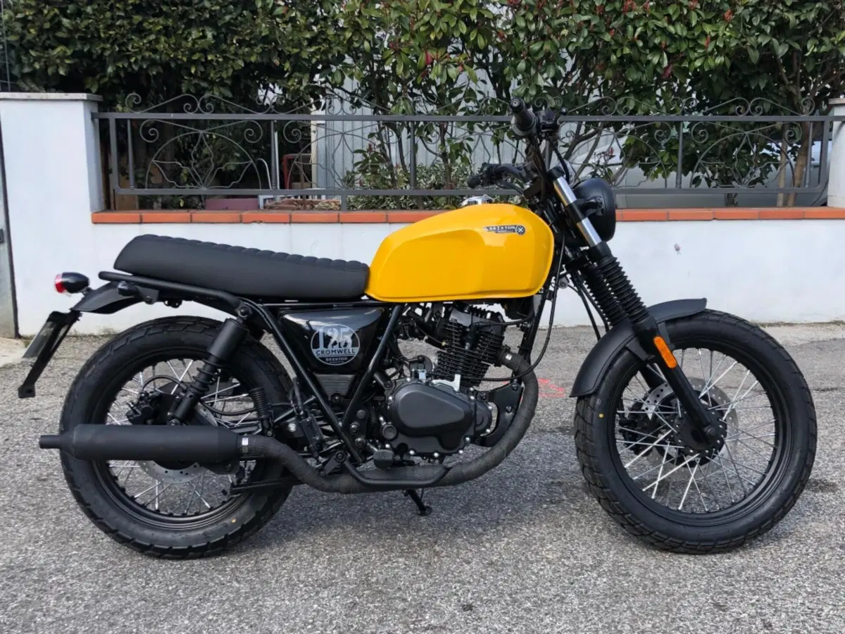 Brixton Motorcycles Cromwell 125 CBS (2021 - 26)