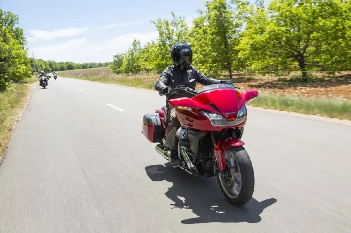Honda CTX 1300, Gold Wing F6C e F6B 1800  (8)