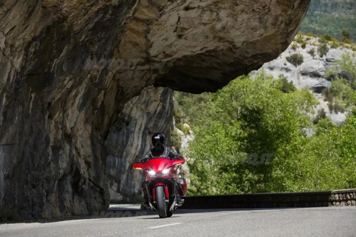 Honda CTX 1300, Gold Wing F6C e F6B 1800  (18)