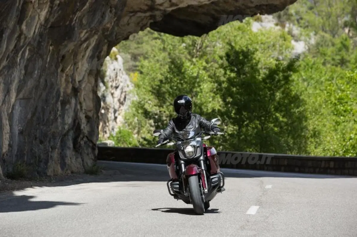 Honda CTX 1300, Gold Wing F6C e F6B 1800  (27)