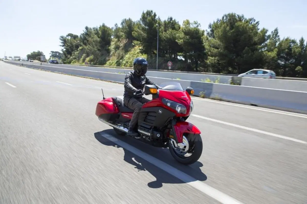 Honda CTX 1300, Gold Wing F6C e F6B 1800  (34)
