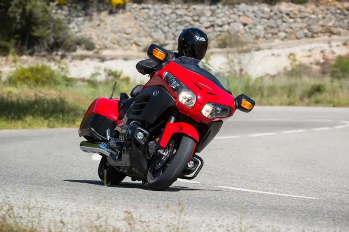 Honda CTX 1300, Gold Wing F6C e F6B 1800  (37)
