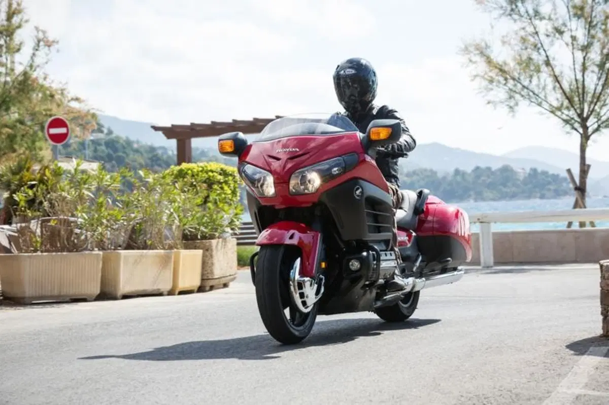Honda CTX 1300, Gold Wing F6C e F6B 1800  (39)