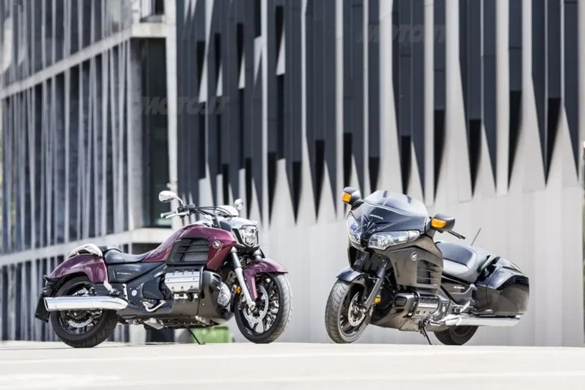 Honda CTX 1300, Gold Wing F6C e F6B 1800  (42)
