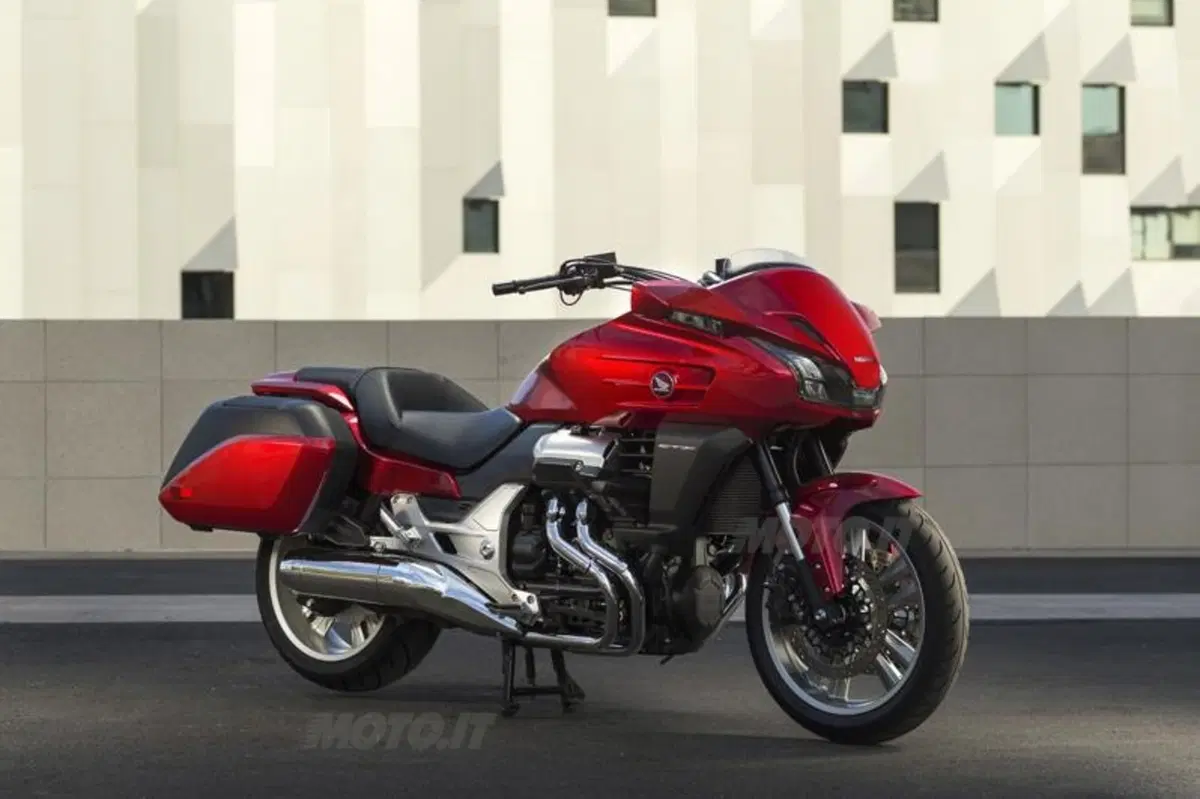 Honda CTX 1300, Gold Wing F6C e F6B 1800  (45)