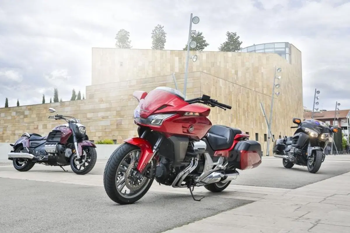 Honda CTX 1300, Gold Wing F6C e F6B 1800  (71)