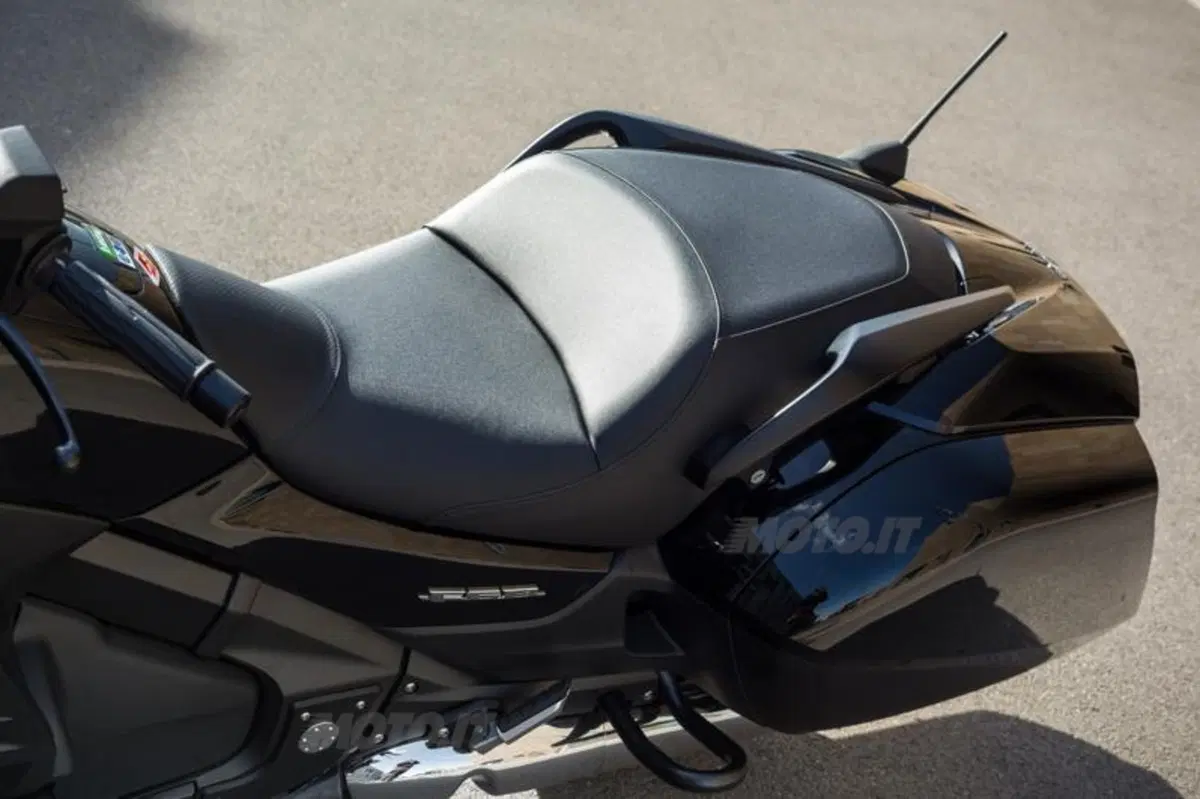 Honda CTX 1300, Gold Wing F6C e F6B 1800  (77)