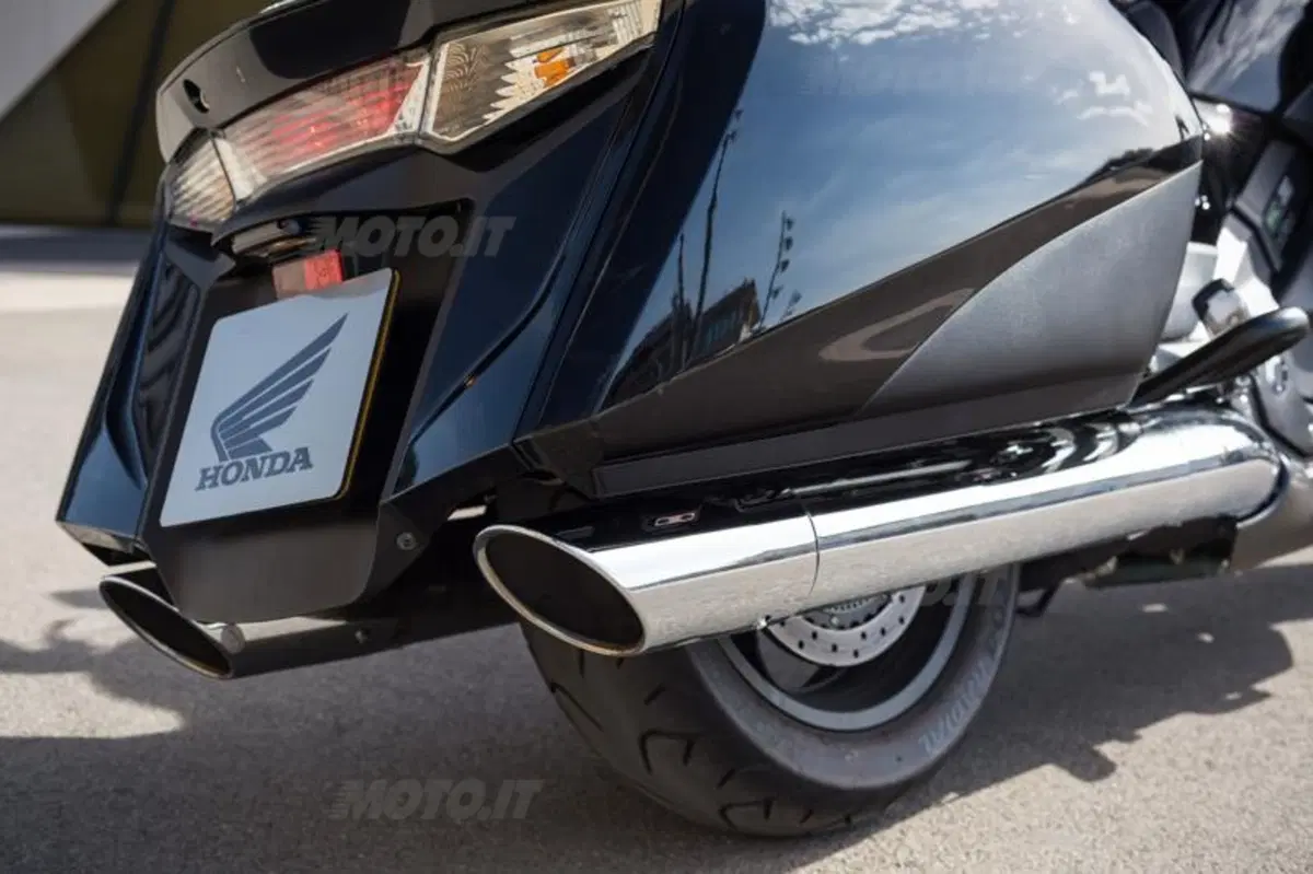 Honda CTX 1300, Gold Wing F6C e F6B 1800  (78)