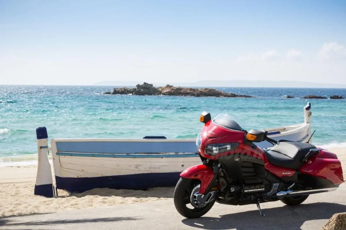 Honda CTX 1300, Gold Wing F6C e F6B 1800  (102)