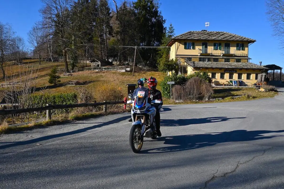 Viaggi e itinerari in moto: alla ricerca della pietra di Leonardo sul Monte Bracco (7)
