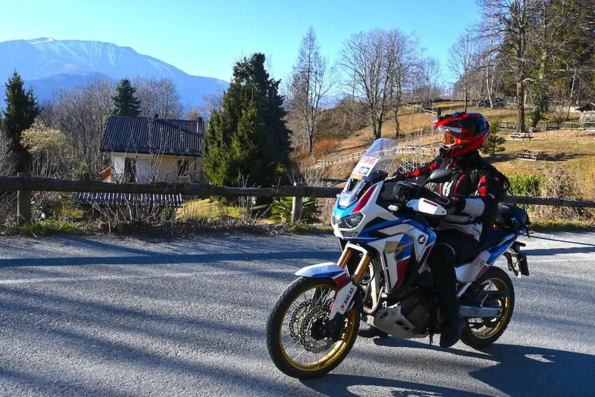 Viaggi e itinerari in moto: alla ricerca della pietra di Leonardo sul Monte Bracco (9)