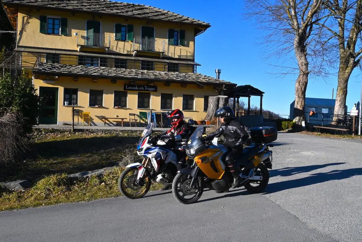 Viaggi e itinerari in moto: alla ricerca della pietra di Leonardo sul Monte Bracco (16)