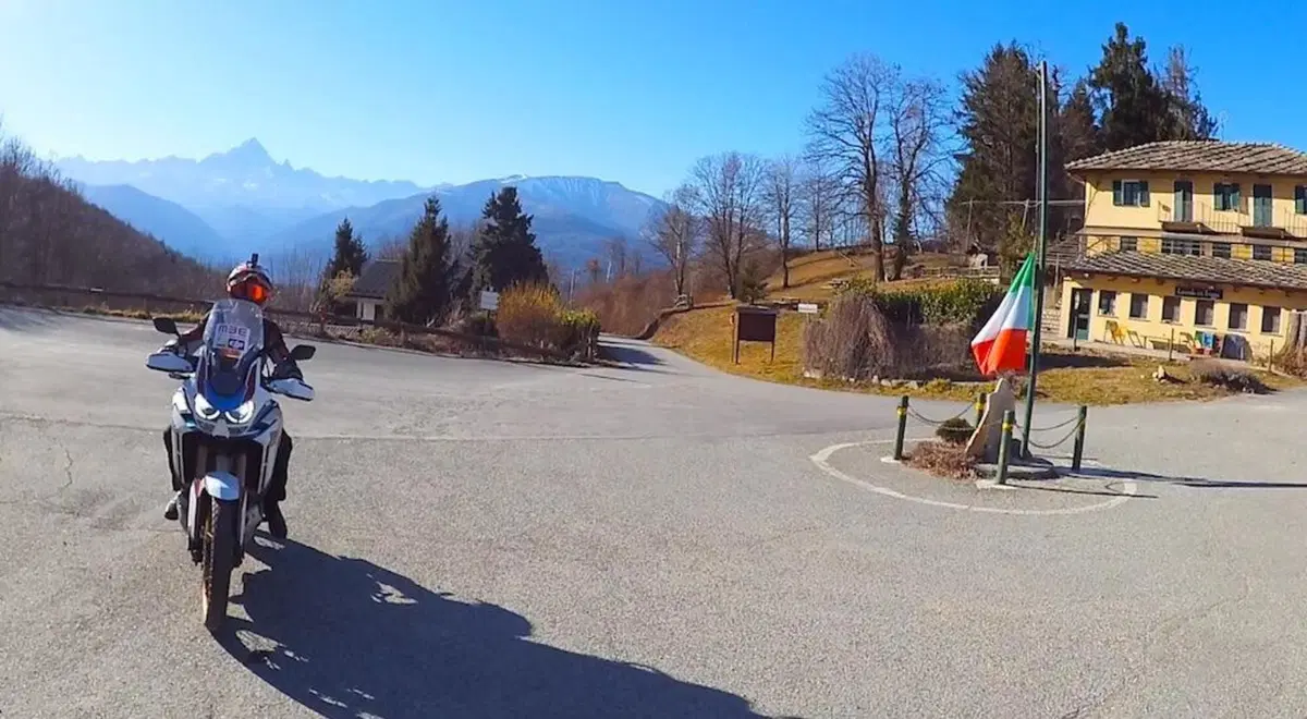 Viaggi e itinerari in moto: alla ricerca della pietra di Leonardo sul Monte Bracco (19)