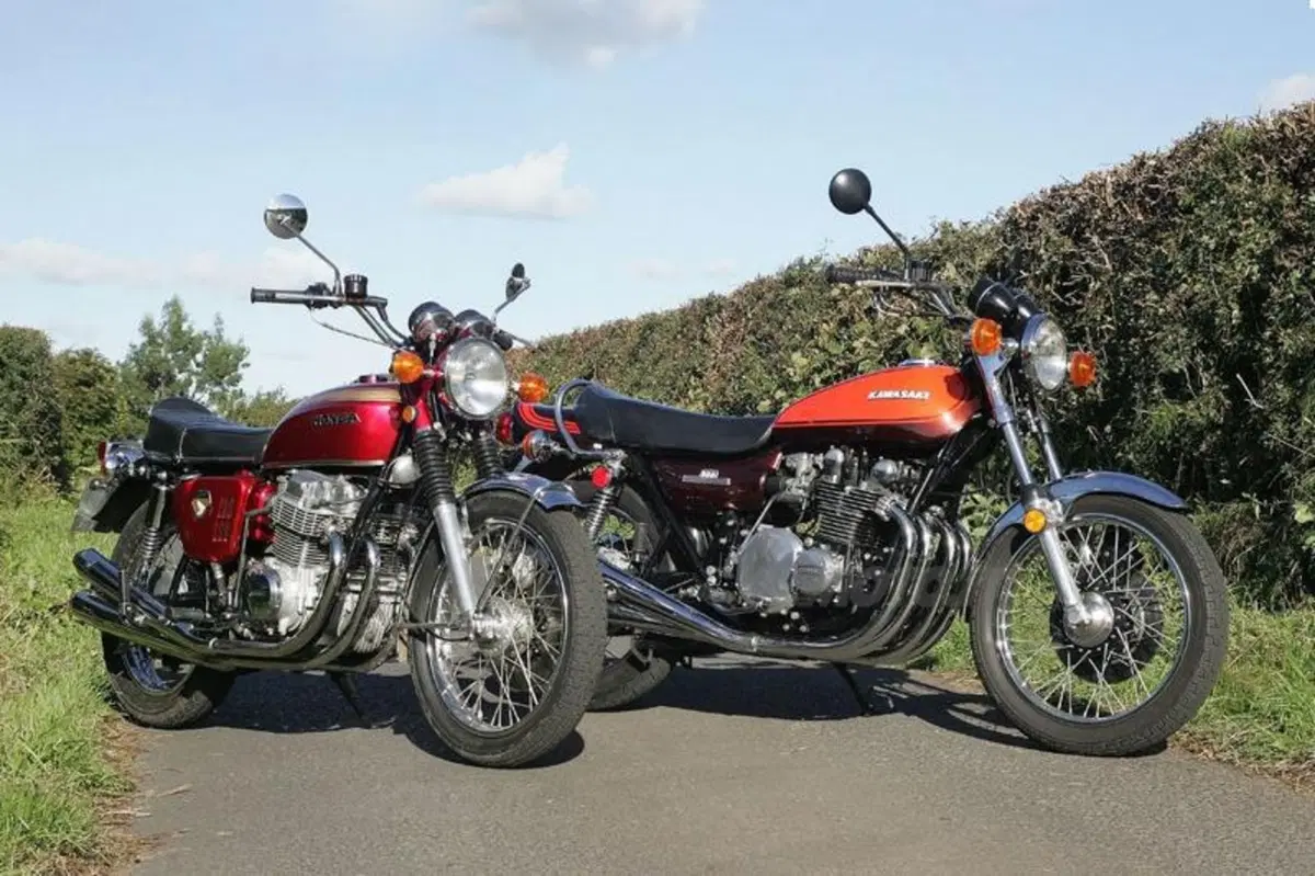 Massimo Clarke: "CB 750 Four e 900Z1. Le regine a confronto" (12)