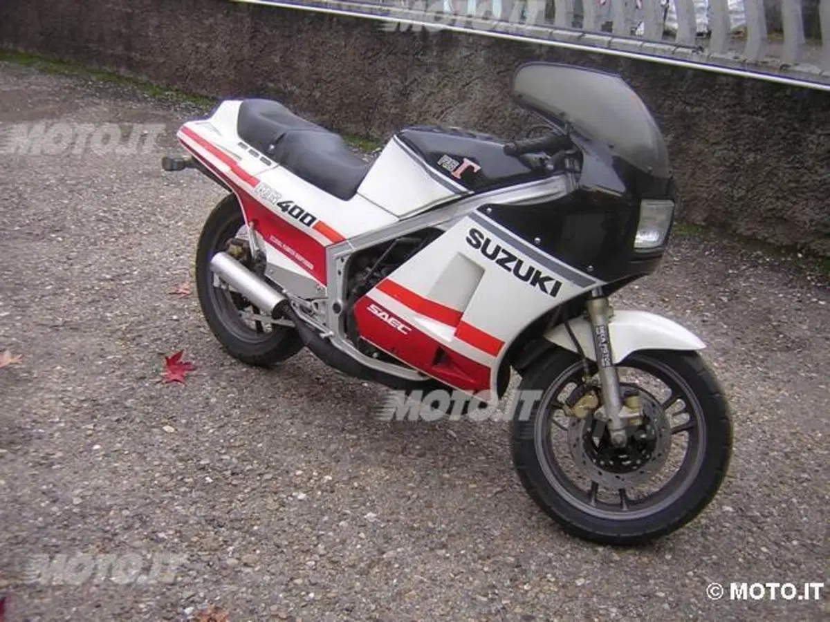Le Belle e Possibili di Moto.it: Suzuki RG 400 Gamma (7)