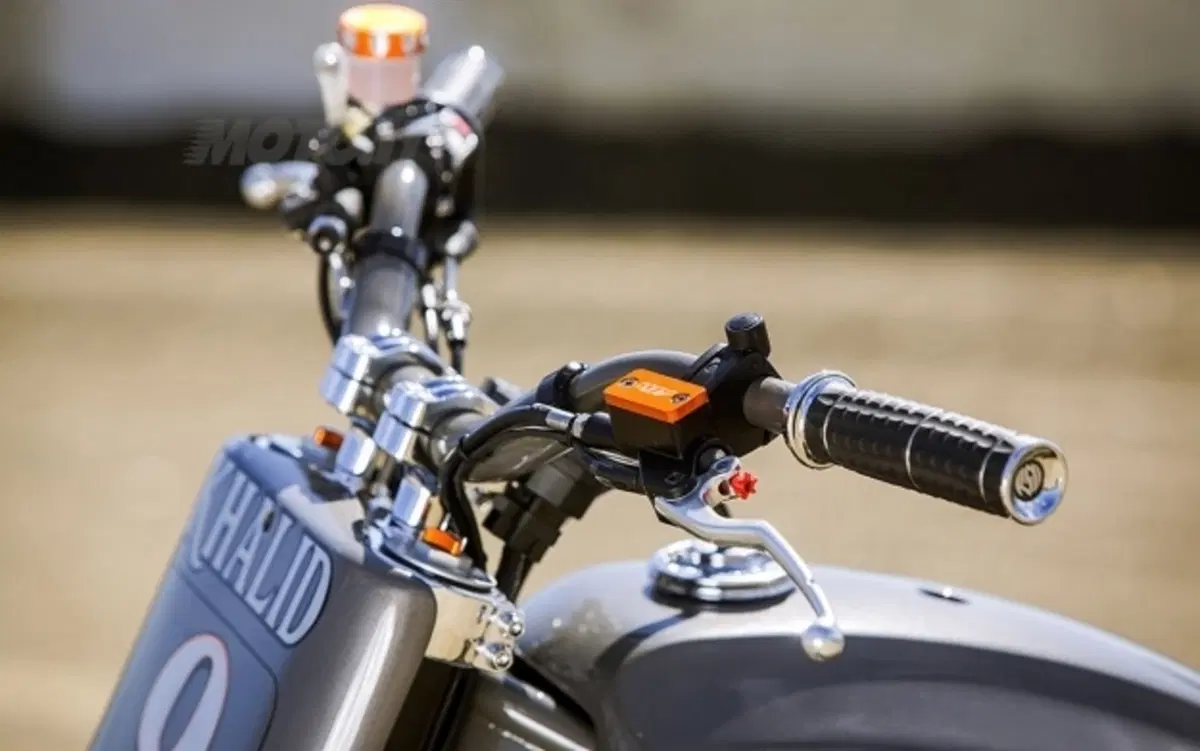 Roland Sands Design KTM 690 Tracker (2)