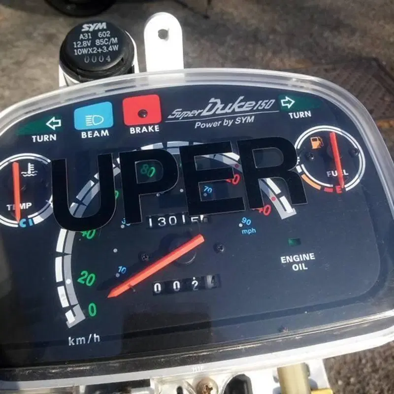 Sym Super Duke 150 LC (7)