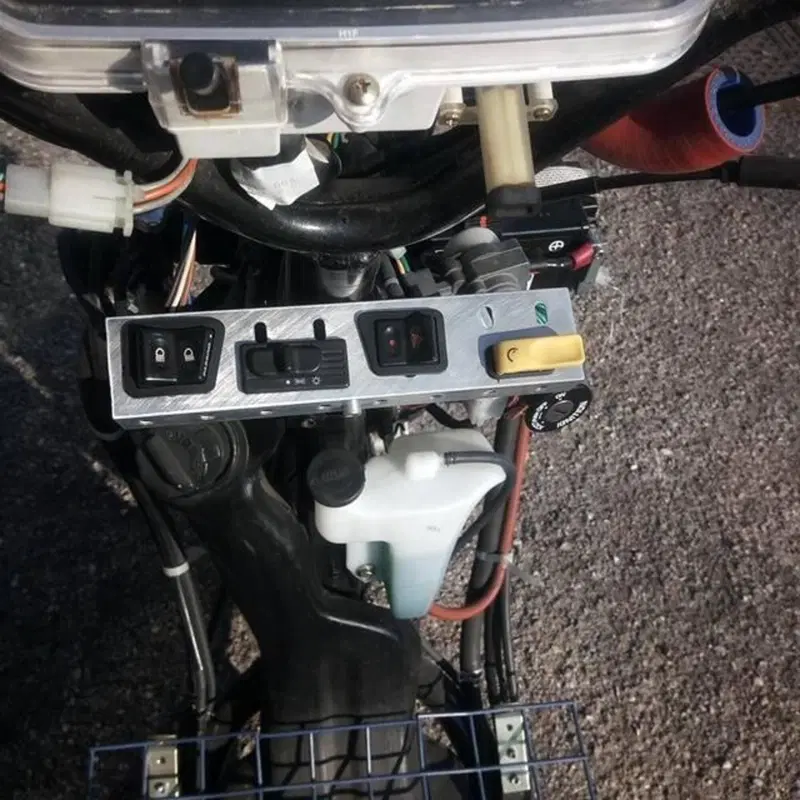 Sym Super Duke 150 LC (8)
