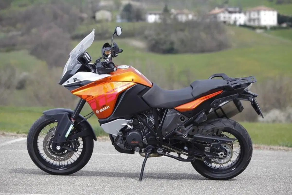 BMW R1200GS VS KTM 1190 Adventure VS Suzuki V-Strom 1000  (47)