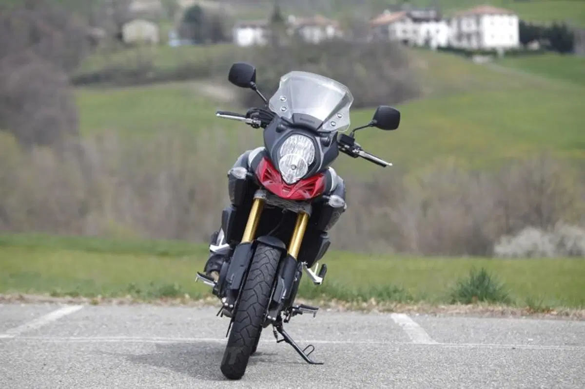 BMW R1200GS VS KTM 1190 Adventure VS Suzuki V-Strom 1000  (50)