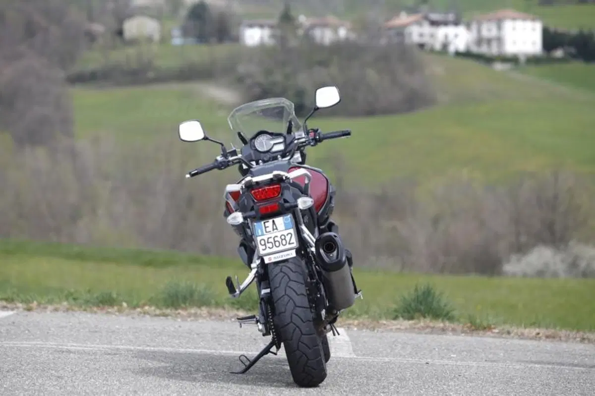 BMW R1200GS VS KTM 1190 Adventure VS Suzuki V-Strom 1000  (51)
