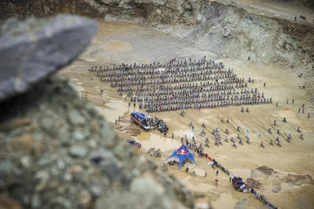 Erzberg Red Bull Hare Scramble. Jonny Walker (KTM) è il ventesimo Uomo di Ferro (3)