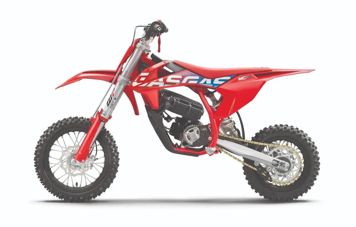 GASGAS presenta la gamma motocross 2023: dieci i modelli (31)