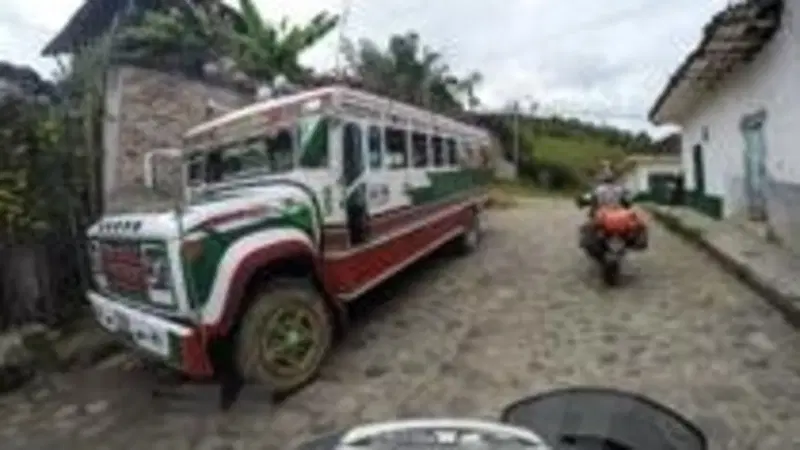 On the road. Colombia un'avventura troppo breve