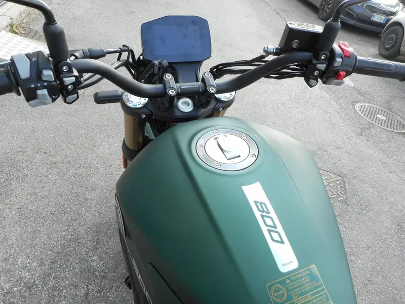 Benelli Leoncino 800 (2022 - 26) (6)