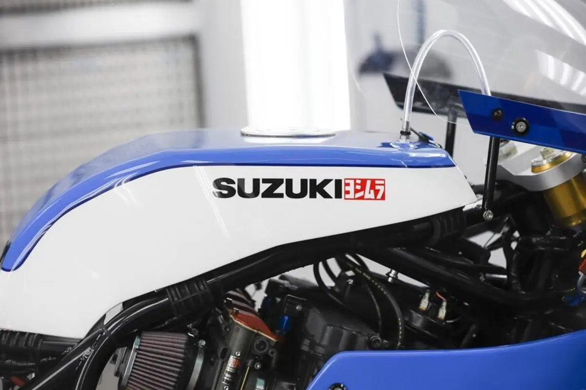 Suzuki "Spirit of XR69" by DB Custom: superbike anni '80