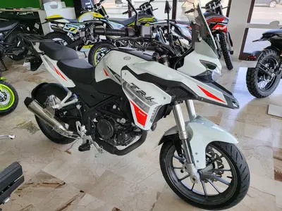 Benelli TRK 251 (2019 - 20) nuova