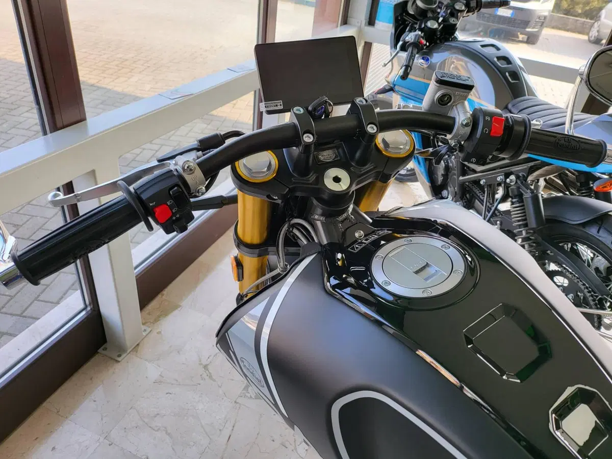FB Mondial HPS 125 (2020 - 24) (2)