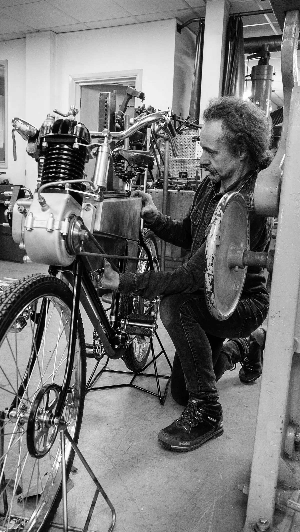 120 anni di Royal Enfield raccontati in 10 modelli  (16)