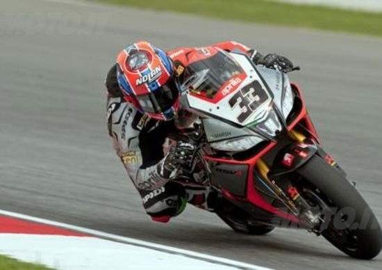 Melandri in testa alle prove SBK di Sepang