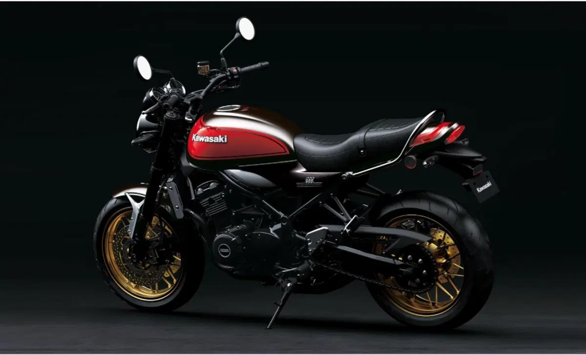 Kawasaki Z 900 RS Z 900 RS 50th Anniversary (2022) (2)