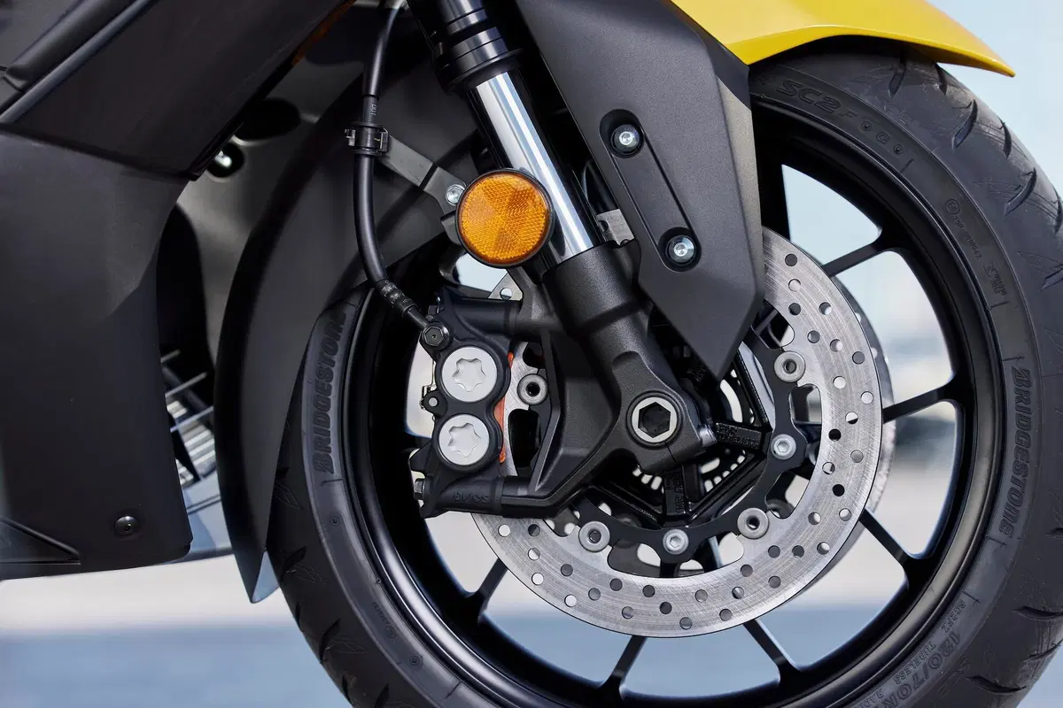 Yamaha TMAX: odi et amo (4)