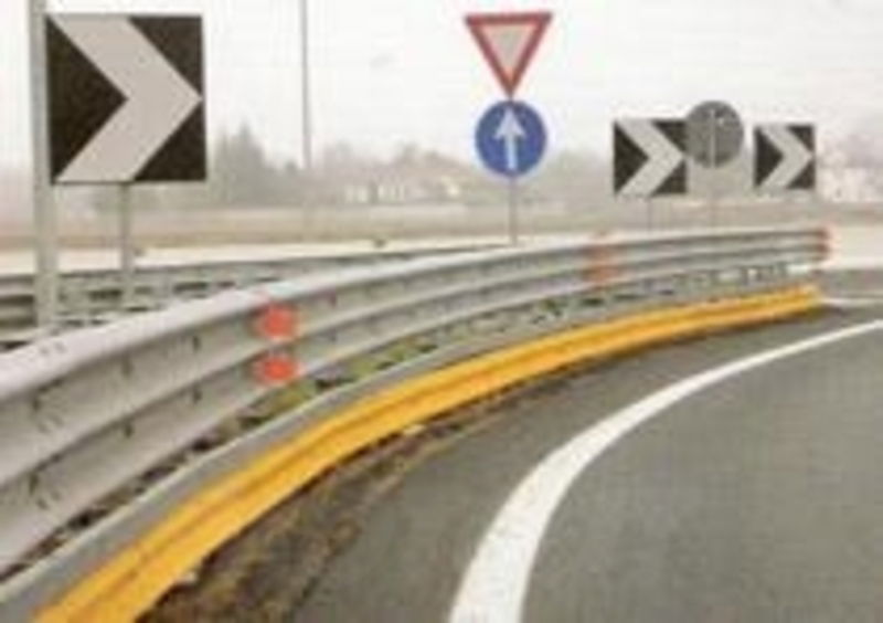 Guard rail per motociclisti
