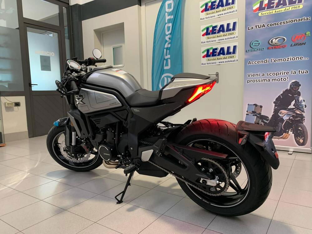 CFMOTO 700CL-X Sport (2022 - 24) (4)