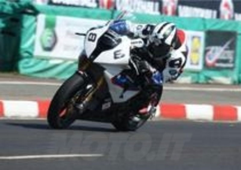 Michael Dunlop, il pi&amp;ugrave; veloce della terza sessione di prove
