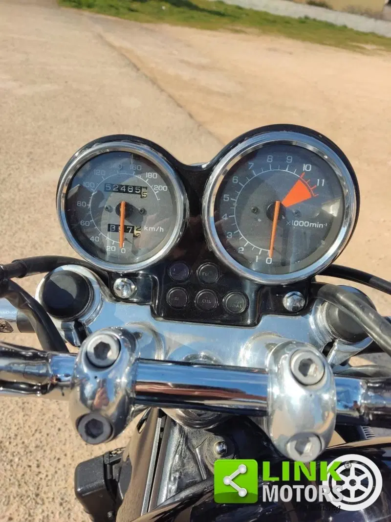 Honda VF 750 (8)