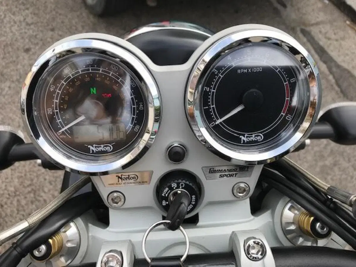 Norton Commando 961 Sport (2011 - 17) (5)