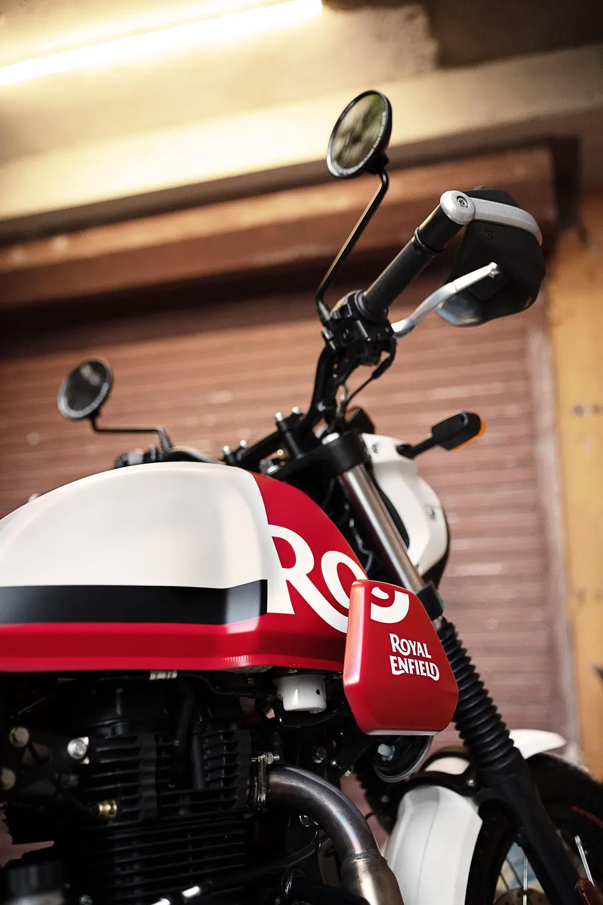 Nuova Royal Enfield Himalayan Scram 411 (5)