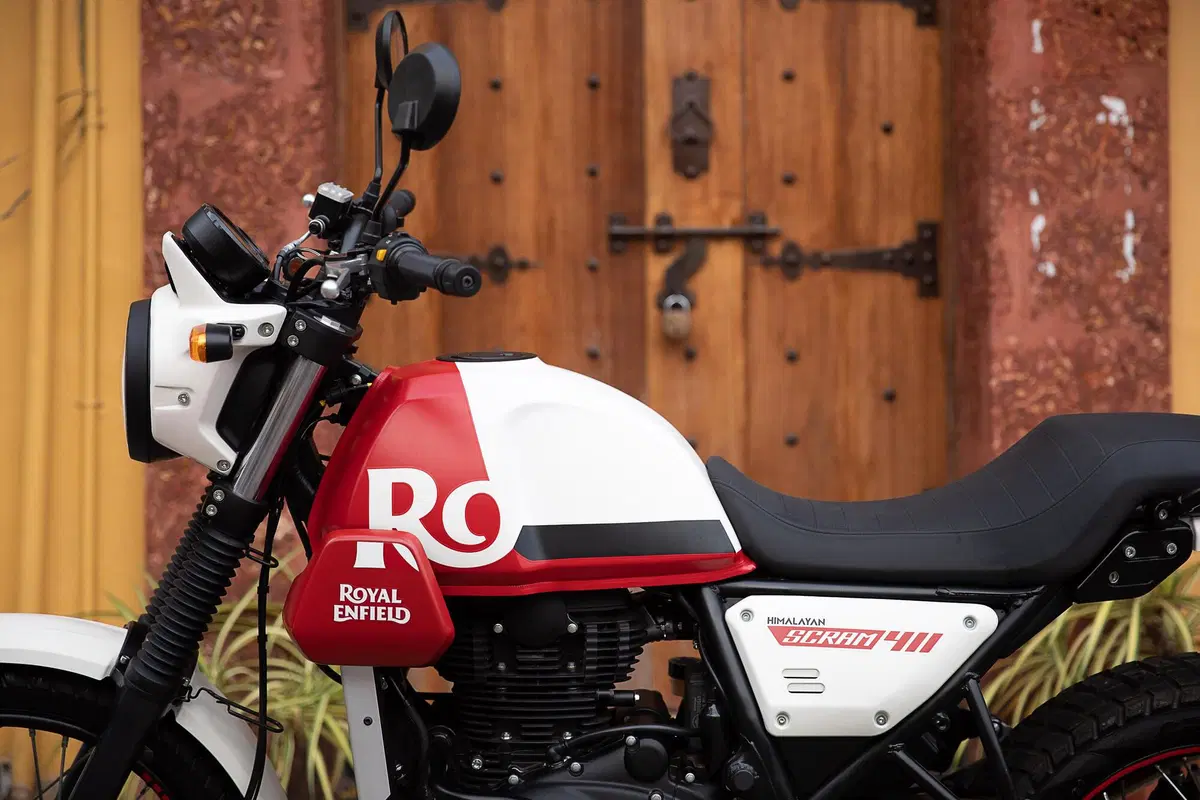 Nuova Royal Enfield Himalayan Scram 411 (6)